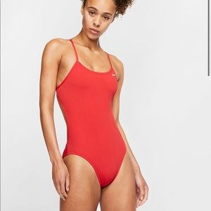 NEW ⭐️ Nike Swim Hydrastrong Solid Cut Out Tank